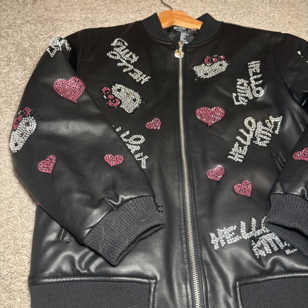 Hello Kitty x Forever 21 Faux Leather Rhinestone Bomber Jacket Black Girls 13/14 - Picture 4 of 8